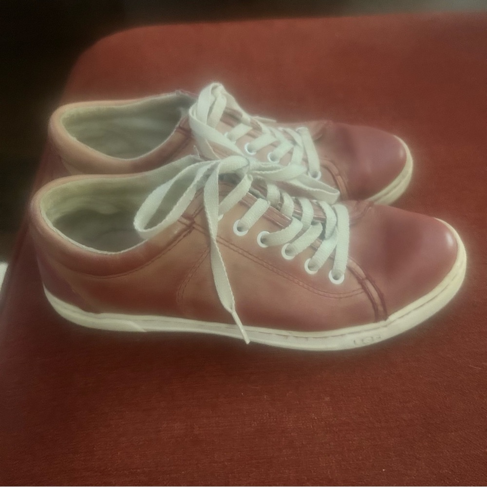 UGG Red/Coral Lace-Up Leather Sneakers Sz 7